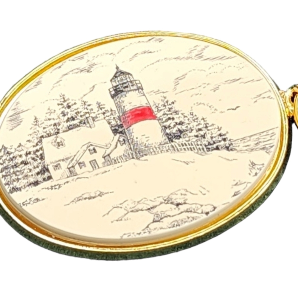 NIB Barlow Key Chain Lighthouse by the Sea - New In Box - Picture 2 of 4